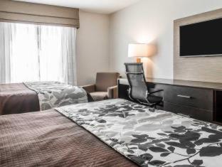Room #137191307 at Sleep Inn & Suites Hannibal West