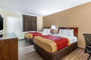 Room #48979710 at Econo Lodge Inn & Suites Des Moines Fairgrounds Area