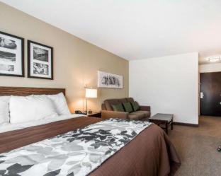 Room #137191308 at Sleep Inn & Suites Hannibal West