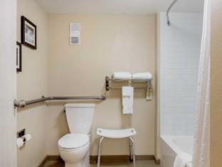 Room #5884418 at Comfort Inn & Suites Little Rock Airport