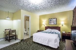 Room #49071219 at Suburban Studios Charlotte-Ballantyne