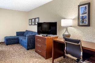 Room #5884420 at Comfort Inn & Suites Little Rock Airport