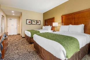 Room #530915108 at Comfort Inn & Suites Hadley - Amherst