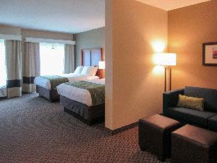 Room #530915108 at Comfort Inn & Suites Hadley - Amherst