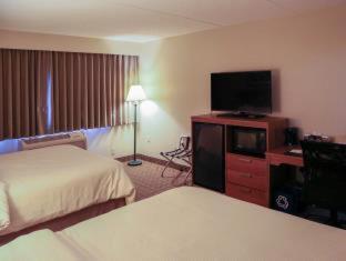 Room #49236312 at Clarion Inn Harpers Ferry - Charles Town