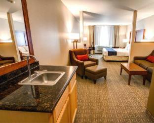 Room #48911016 at Comfort Inn & Suites Murrieta Temecula Wine Country
