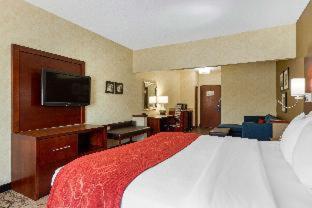 Room #31997109 at Holiday Inn Express & Suites Southfield Detroit by IHG
