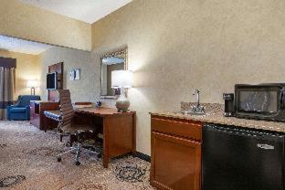 Room #31997109 at Holiday Inn Express & Suites Southfield Detroit by IHG