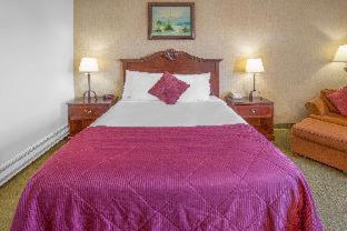 Room #34834932 at Days Inn by Wyndham Eureka CA