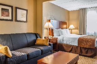 Room #5884619 at Comfort Suites Near Casinos Norwich-Uncasville CT