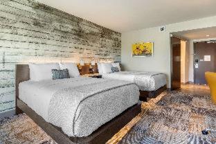 Room #388995811 at DoubleTree by Hilton Charleston Riverview