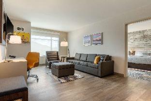 Room #388995813 at DoubleTree by Hilton Charleston Riverview