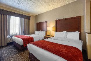 Room #49228413 at Comfort Suites Green Bay West