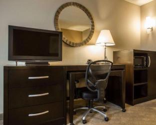 Room #26152010 at Comfort Suites Huntersville near Lake Norman