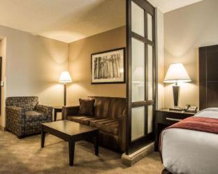 Room #26152010 at Comfort Suites Huntersville near Lake Norman