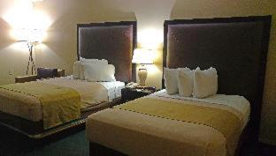 Room #120069110 at Americas Inn