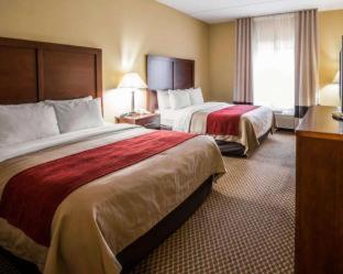 Room #672667012 at Comfort Inn & Suites Morganton South