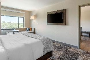 Room #388995818 at DoubleTree by Hilton Charleston Riverview