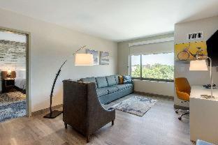 Room #388995818 at DoubleTree by Hilton Charleston Riverview