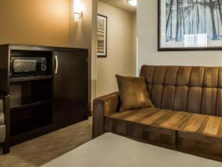 Room #26152011 at Comfort Suites Huntersville near Lake Norman