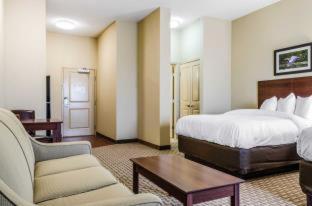 Room #273363206 at MainStay Suites Hackberry Sportsman's Lodge