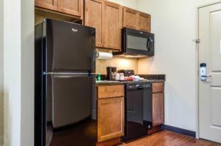 Room #273363206 at MainStay Suites Hackberry Sportsman's Lodge