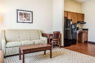 Room #273363207 at MainStay Suites Hackberry Sportsman's Lodge