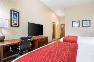 Room #513634406 at Comfort Inn & Suites Harrisburg - Hershey West