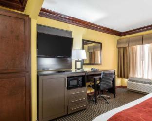 Room #49186410 at Comfort Suites Lake Jackson Clute