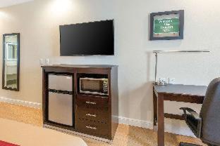 Room #258664111 at Red Star Inn & Suites