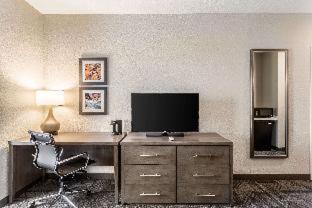 Room #297965722 at Comfort Inn & Suites Salt Lake City Airport