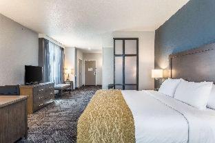 Room #297965726 at Comfort Inn & Suites Salt Lake City Airport