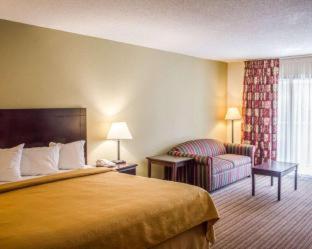 Room #48948613 at Quality Inn & Suites Pensacola Bayview