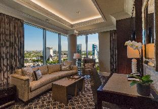 Luxury Corner King at The Post Oak Hotel at Uptown Houston