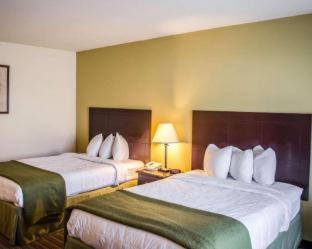 Room #48948618 at Quality Inn & Suites Pensacola Bayview