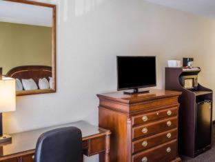 Room #48948618 at Quality Inn & Suites Pensacola Bayview