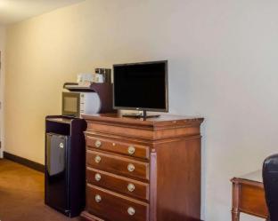 Room #48948619 at Quality Inn & Suites Pensacola Bayview