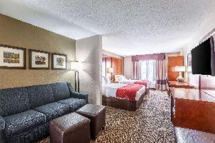 Room #49034309 at Comfort Suites Escanaba West
