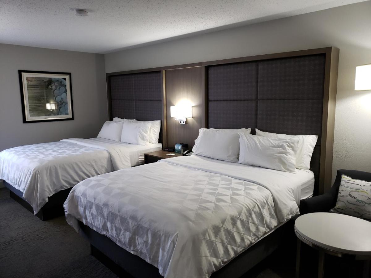 Room Selected at Check-In at Holiday Inn Research Park by IHG