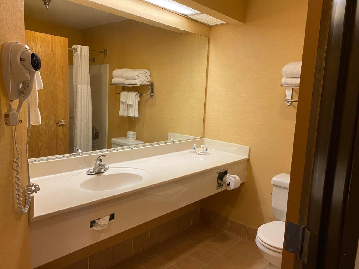 Queen Suite with Two Queen Beds - Non-Smoking at Comfort Inn Marina on the Monterey Bay
