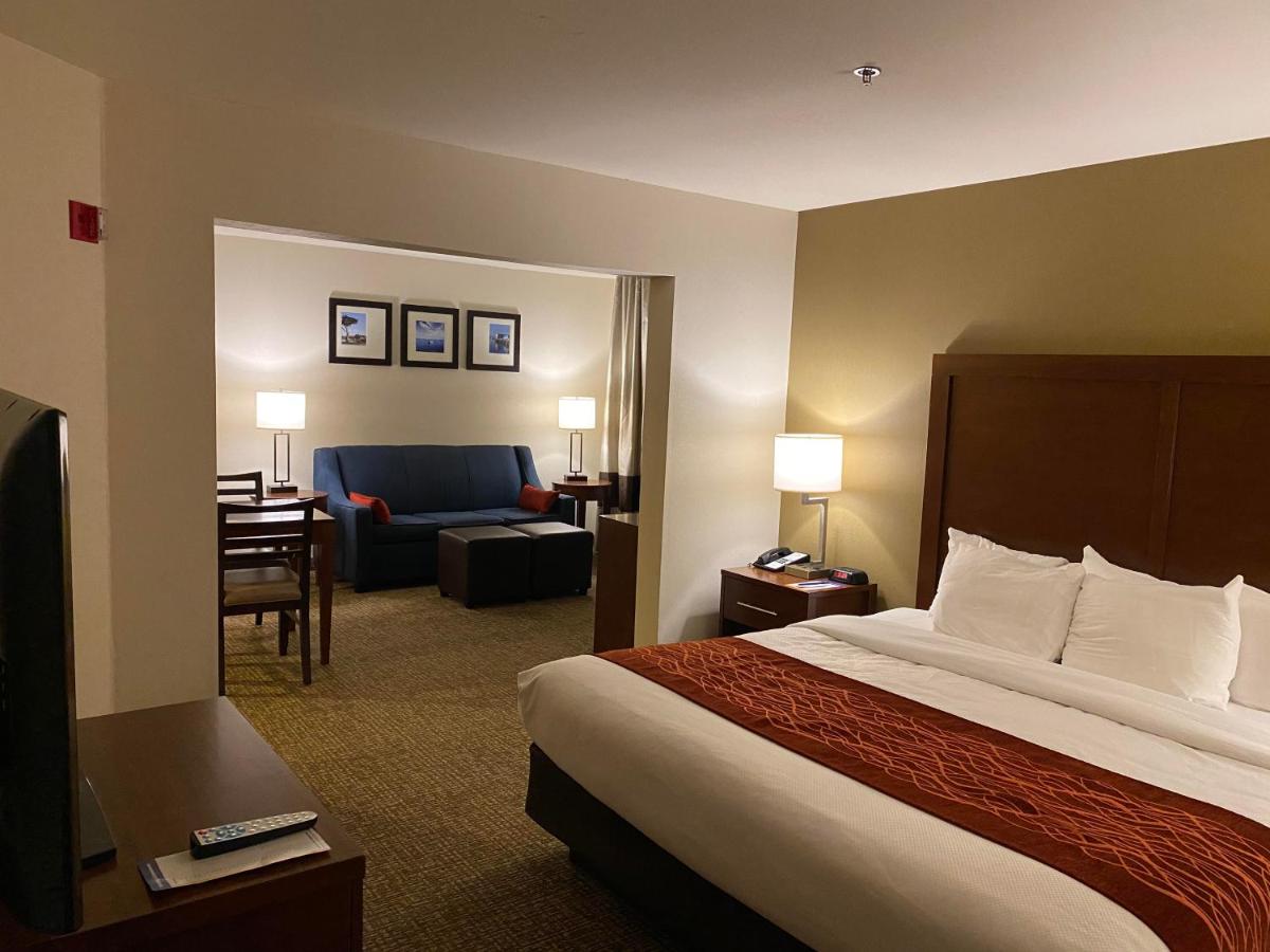 King Suite - Non-Smoking at Comfort Inn Marina on the Monterey Bay