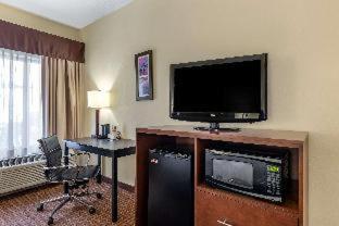 Room #48997410 at Comfort Inn & Suites Warsaw near US-30