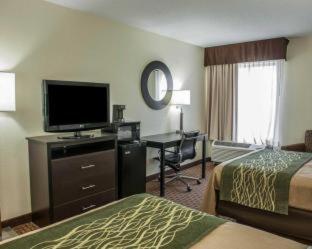 Room #48997410 at Comfort Inn & Suites Warsaw near US-30