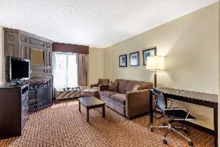 Room #48997414 at Comfort Inn & Suites Warsaw near US-30