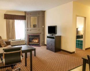 Room #48997414 at Comfort Inn & Suites Warsaw near US-30