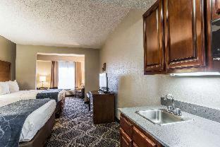 Room #49076706 at Comfort Suites Pineville - Ballantyne Area