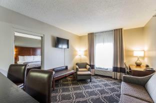 Room #49076707 at Comfort Suites Pineville - Ballantyne Area