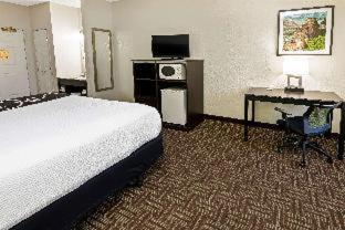 Room #46016212 at La Quinta Inn & Suites by Wyndham Fruita