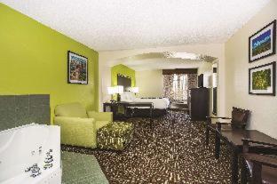 Room #46016214 at La Quinta Inn & Suites by Wyndham Fruita