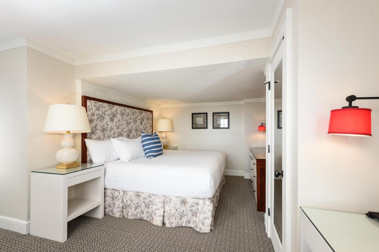 Historic Building Accessible King Room at Harbor View Hotel